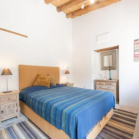 Holiday home The Carob Tree - Rustic Luxury With Access To Pool And Restaurant *