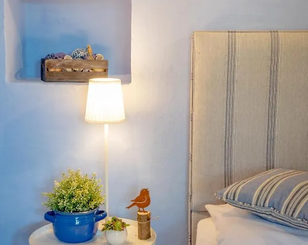 Casa vacanze The Carob Tree - Rustic Luxury With Access To Pool And Restaurant