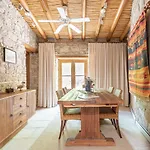 Ferienhaus The Carob Tree - Rustic Luxury With Access To Pool And Restaurant Larnaka